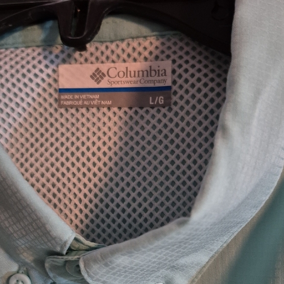 Columbia Blue Casual Button Down Shirt - Picture 3 of 8